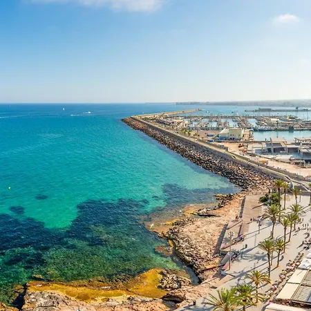 Juan Aparicio Sunrise アパート トレビエハ