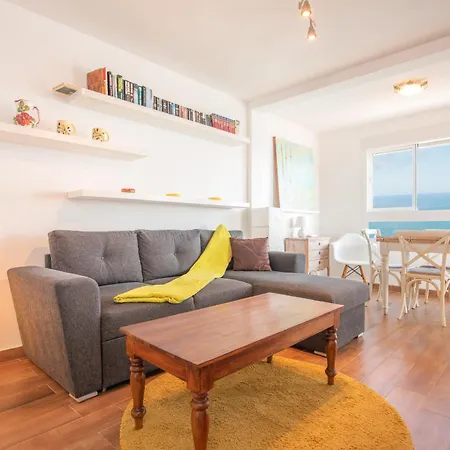 Juan Aparicio Sunrise アパート